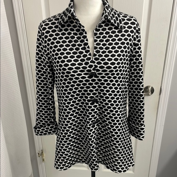Joseph Ribkoff Black/White Patterned Jacket/Top Collar Button Down Front  Size 6 - Picture 4 of 9